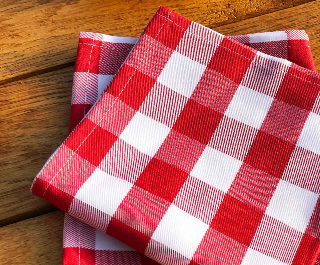 Stoffservietten rot-weiß kariert 30x30 Stoffservietten rot-weiß kariert 30x30